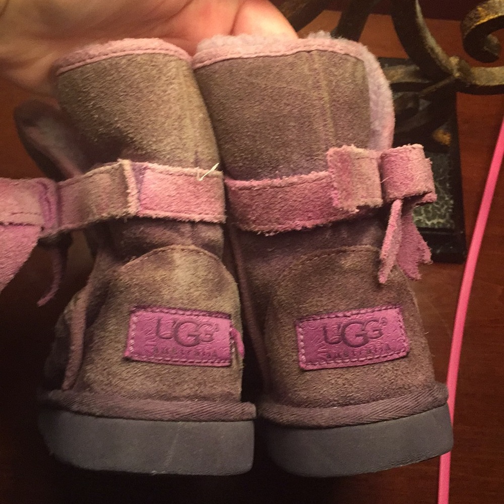 Ugg - Picture 8 of 8